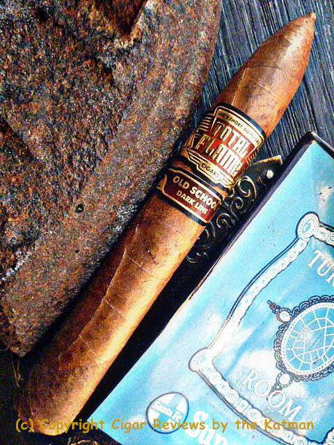 Total Flame Cigars Dark Line “Old School” | Cigar Review