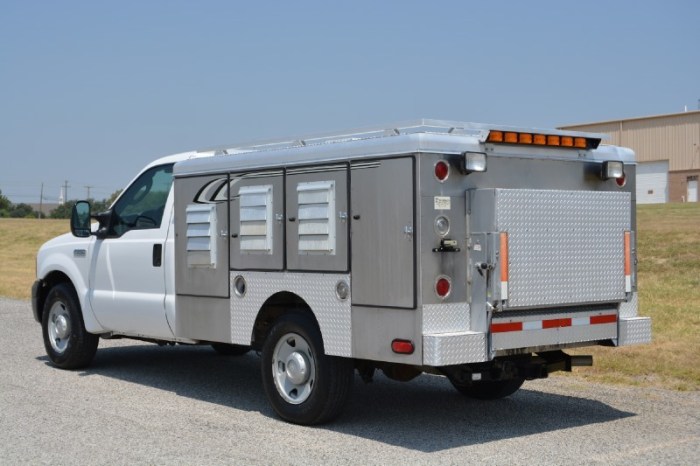 animal-control-truck